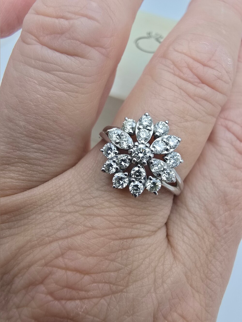 Classic Stunning Vintage Platinum 1 Carat Diamond Cluster Flower Design Ring